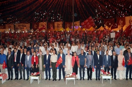 Gaziantep&#8217;te binler 15 Temmuz&#8217;u kutladı 