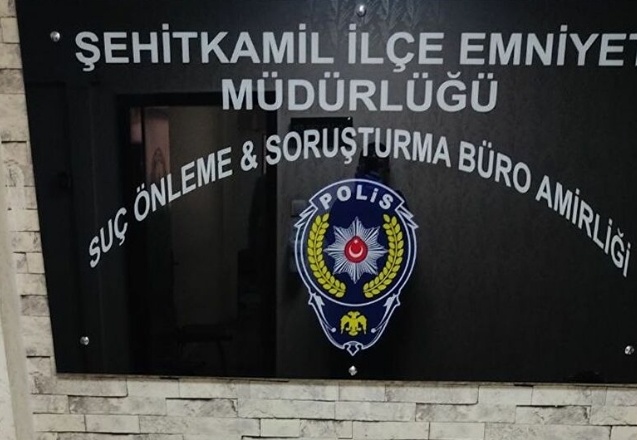 Evini silah atölyesine çevirdi