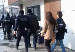 Gaziantep'te FETÖ operasyonunda 38 emniyet personeli tutuklandı