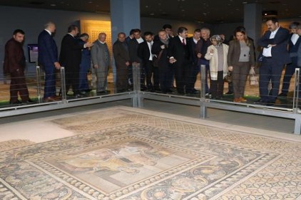"Gaziantep&#039;te huzur olmazsa İzmir&#039;de huzur olmaz"