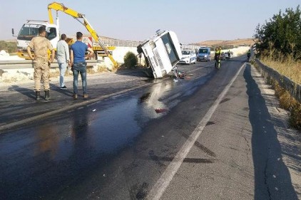 Gaziantep&#8217;te işçi servisi yan yattı: 17 yaralı var