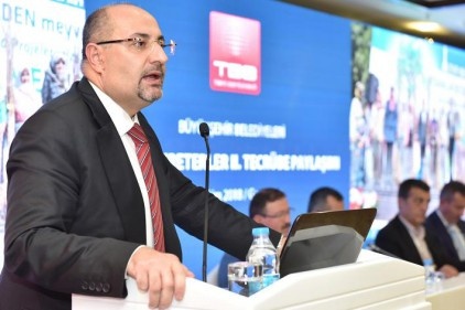 Gaziantep&#8217;te &#8216;İzmir Modeli&#8217;ni anlattı