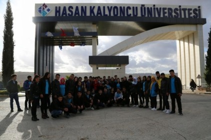 Gaziantep&#039;te lise öğrencilerine sınav kaygısı ve motivasyon semineri verildi