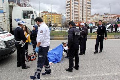 Gaziantep&#039;te otomobilin çarptığı çocuk öldü 