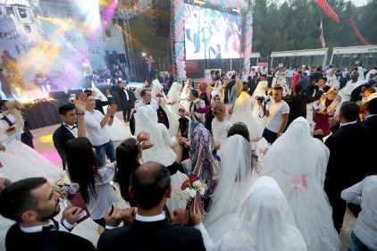 Gaziantep&#8217;te toplu nikah merasimi 