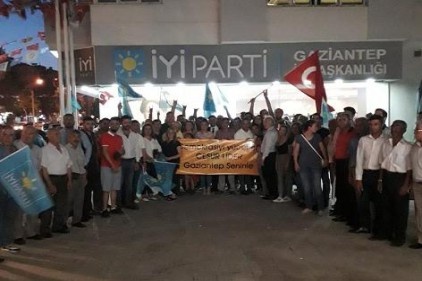Gaziantep&#8217;ten, Akşener&#8217;e destek