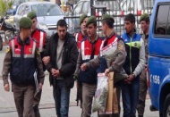 Gaziantep’ten giden esrar yolda ele geçirildi