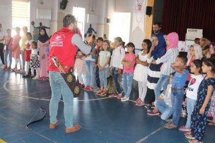 Gazikent Gençlik Merkezi yüzleri güldürüyor