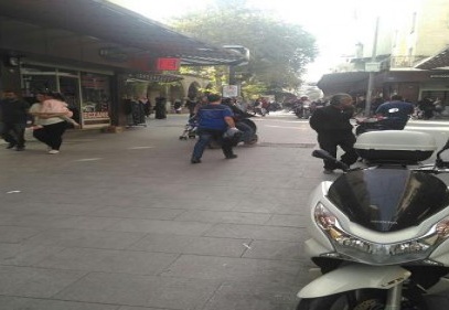 Gaziler Caddesi’nde motosikletliler cirit atıyor