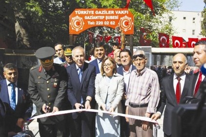 Gaziler Vakfı Şubesi binası açıldı