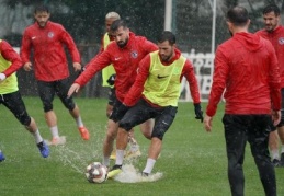 Gazişehir, Adanaspor maçı hazırlıklarına ara vermeden başladı