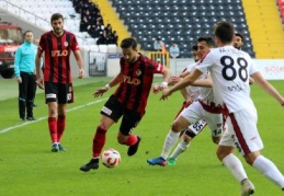 Gazişehir ezdi, geçti 0-4