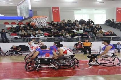 Gazişehir Gaziantep BŞB. Antalya&#8217;yı 84-42 yendi
