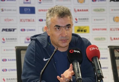 Gazişehir Gaziantep Teknik Direktörü Mehmet Altıparmak: Rakibimizden daha az mücadele ettik