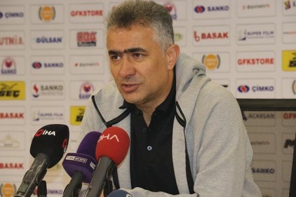 Gazişehir Gaziantep Teknik Direktörü Mehmet Altıparmak: Tek alternatif var diyorduk, o da galibiyet
