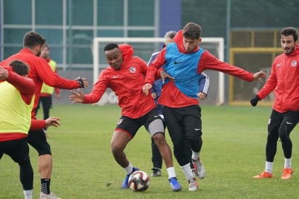 Gazişehir Gaziantepspor Balıkesir&#8217;i konuk edecek