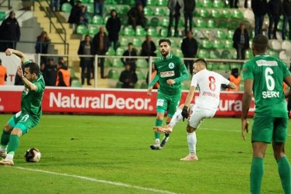 Gazişehir, Giresun&#8217;u gol yağmuruna tuttu:1-5