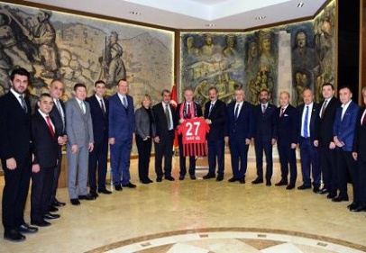 Gazişehir Kulübü’den Vali Gül’e jest