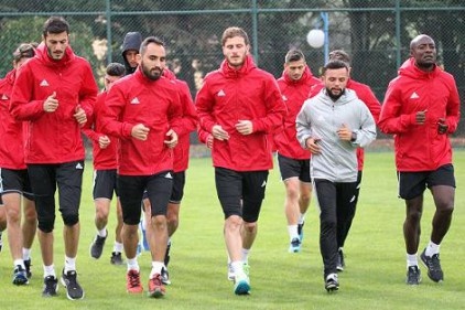 Gazişehir lige tutundu