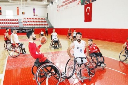 Gazişehir Yunanistan&#8217;a gidiyor