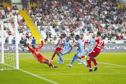 Gazişehir&#8217;in 4 puanı oldu