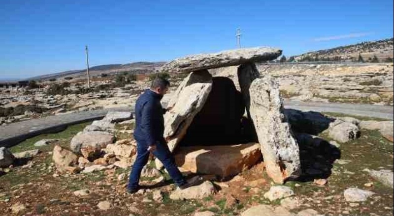 Geçmişi M.Ö. 3 binli yıllara dayanan dolmenler ayakta kalmayı başardı