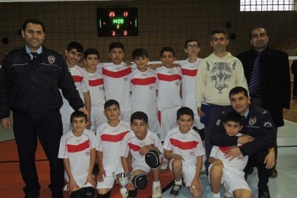 Geleceğimiz çocuklarımız başarıdan başarıya koşuyor