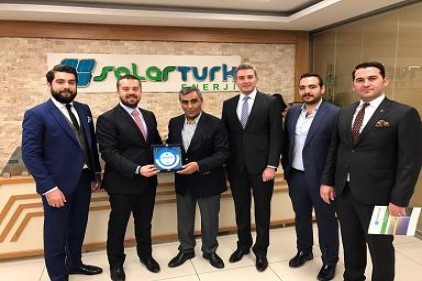 Geleceğin girişimcileri iş dünyasıyla buluştu 
