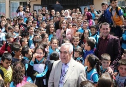 Geleceğin teminatı çocukların eğitim ihtiyaçları görmezden gelinemez