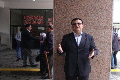 Gelecek hedeflerimizden gittikçe uzaklaşıyoruz