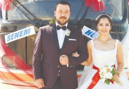 Gelinle damat vatman olunca tramvay da gelin aracı oldu