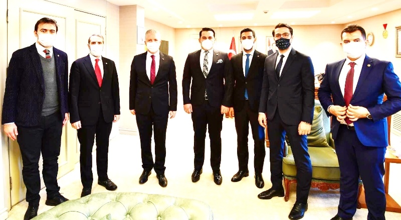 Genç girişimciler örnek oluyor