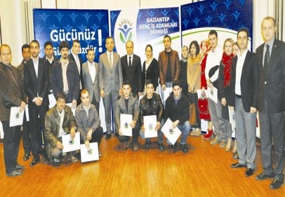 Genç girişimciler sertifika aldı