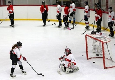 Genç Kadın Milli Buz Hokeyi Takımı Meksika'da gümüş madalya kazandı