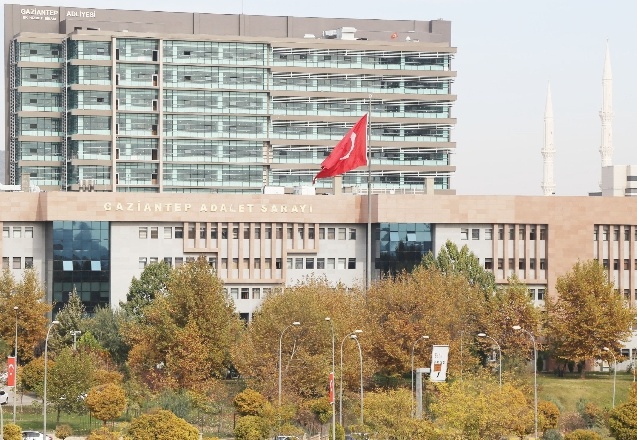 Genç kızı intihara sürükleyen sevgilisi beraat etti