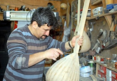 Gençler bağlama kültürüne sahip çıkıyor