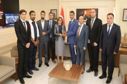 &#8216;&#8217;Gençler bizim geleceğimizdir&#8217;&#8217;