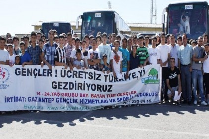 Gençler geziyor 