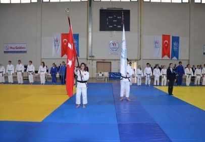 Gençler Judo Grup Şampiyonası heyecanı 