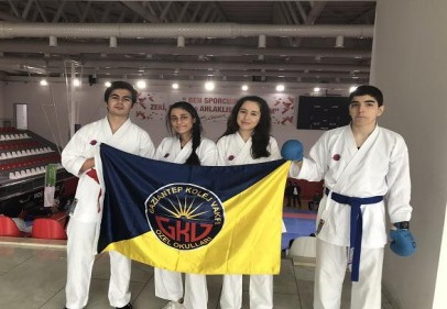 Gençler Karate Müsabakaları’ndan derece ile döndüler