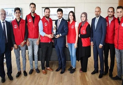 Gençler, yaşlarına uygun birçok etkinliğe katılıyor