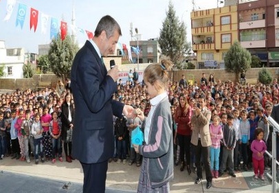 Gençlere çevre temizliği bilincini aşılanıyor