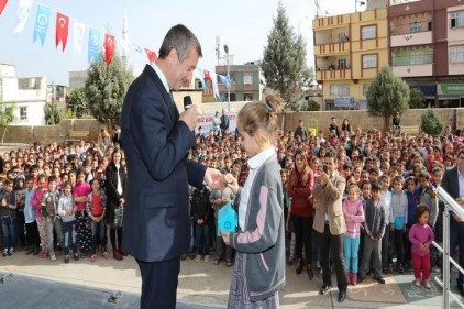 Gençlere çevre temizliği bilincini aşılanıyor