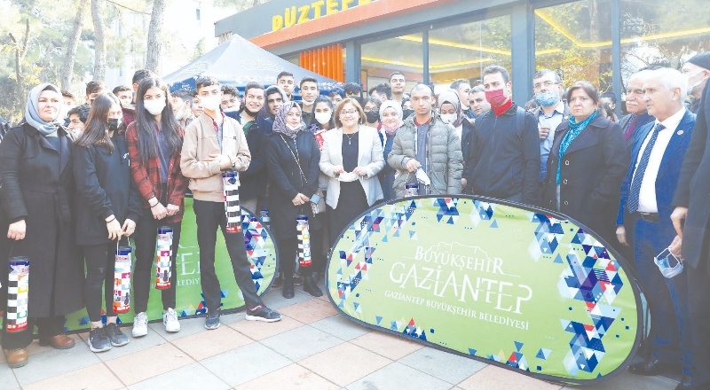 Gençlere, ulaşımdan, birçok farklı hizmete kadar özel indirim uygulanacak