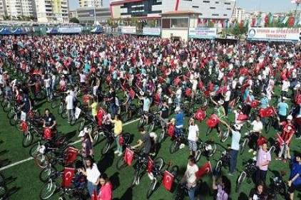 Gençlere yapılan yatırım geleceğe yapılan yatırımdır