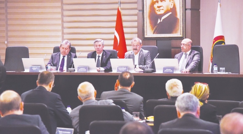 Gençlerimizin önünü açmazsak hedeflerimize ulaşamayız