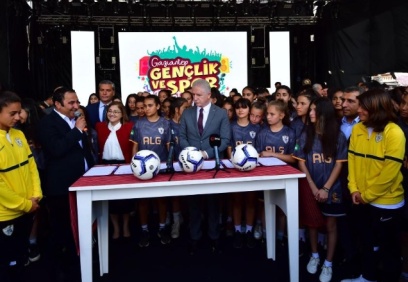 Gençliğe Ve Spora Üç Destek Protokolü imzalandı