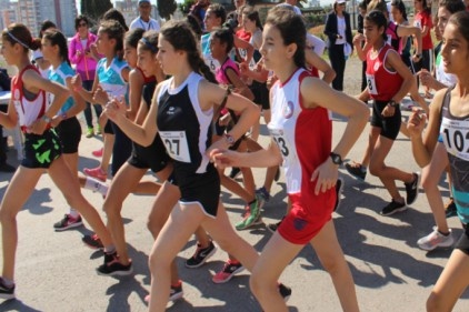 Gençlik Spor Kulübü&#8217;nden Ayşenur Buse Günalan şampiyon oldu
