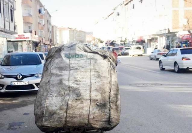 Geri dönüşüm işçileri insanca yaşam ve çalışma koşulları talep ediyor