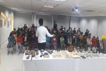 Gezici kütüphane iş başında
